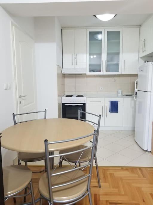 Leti Apartment Ohrid Exterior photo